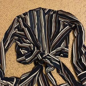 Fashion nova twist tie shirt